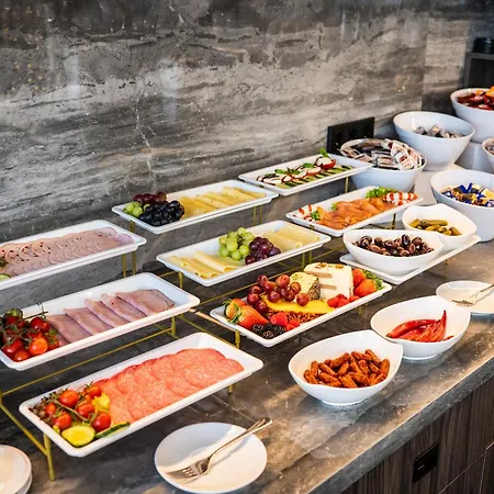 호텔&레스토랑 크노트 호텔 진델핑겐